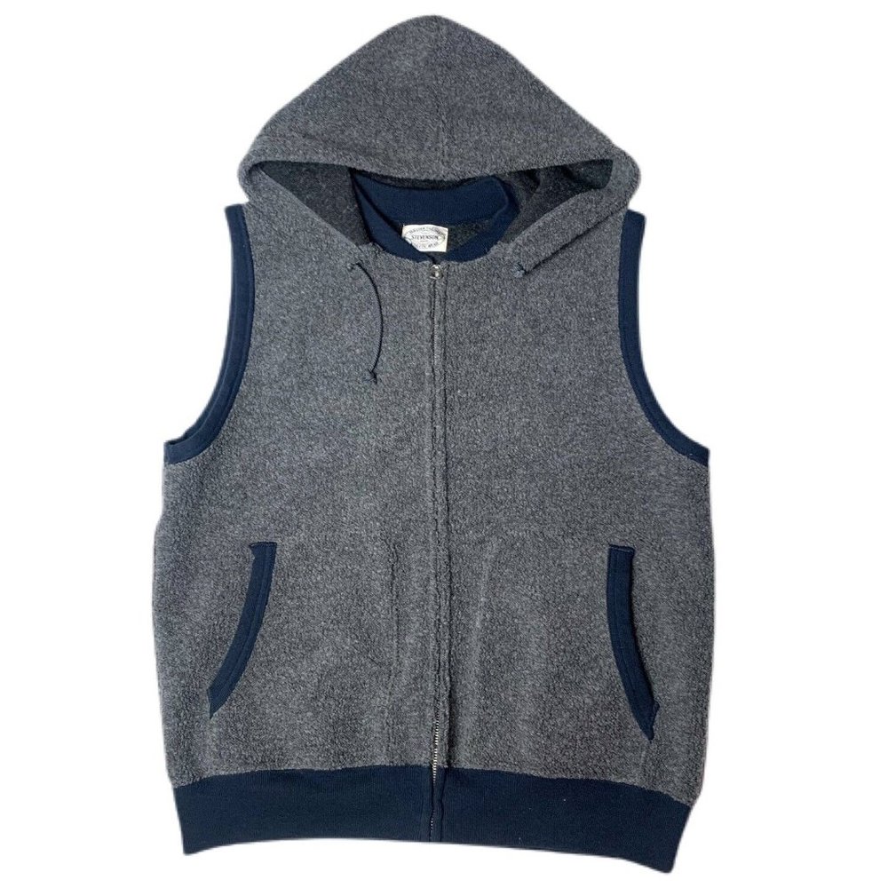 Men's Hooded Sleeveless Zip Vest in Charcoal Gray